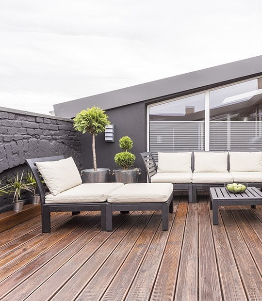 Tarima de exterior: encuéntralo en Eurocasa