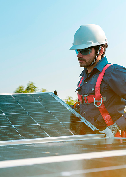 INSTALACION-DE-PANELES-SOLARES---TIENDAS-EUROCASA